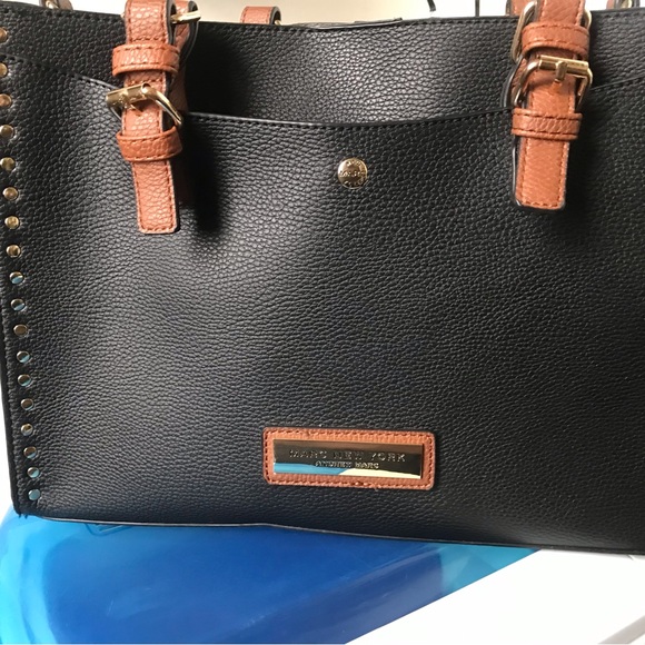 Marc New York Handbag - Picture 2 of 5